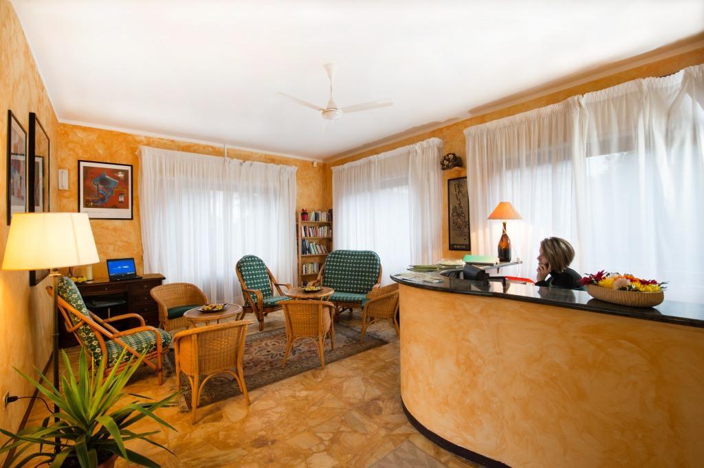 Hotel Elvezia Lake Maggiore Eksteriør bilde